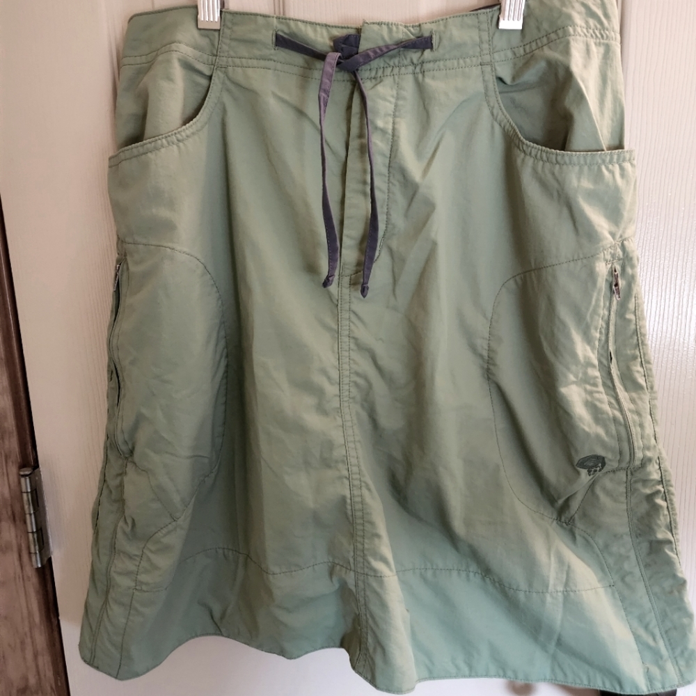Mountain hardwear hiking skirt sz 8